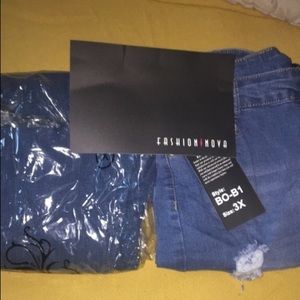 FASHION NOVA JEANS